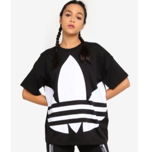 adidas Tops - 🖤 New adidas originals big logo oversized t-shirt